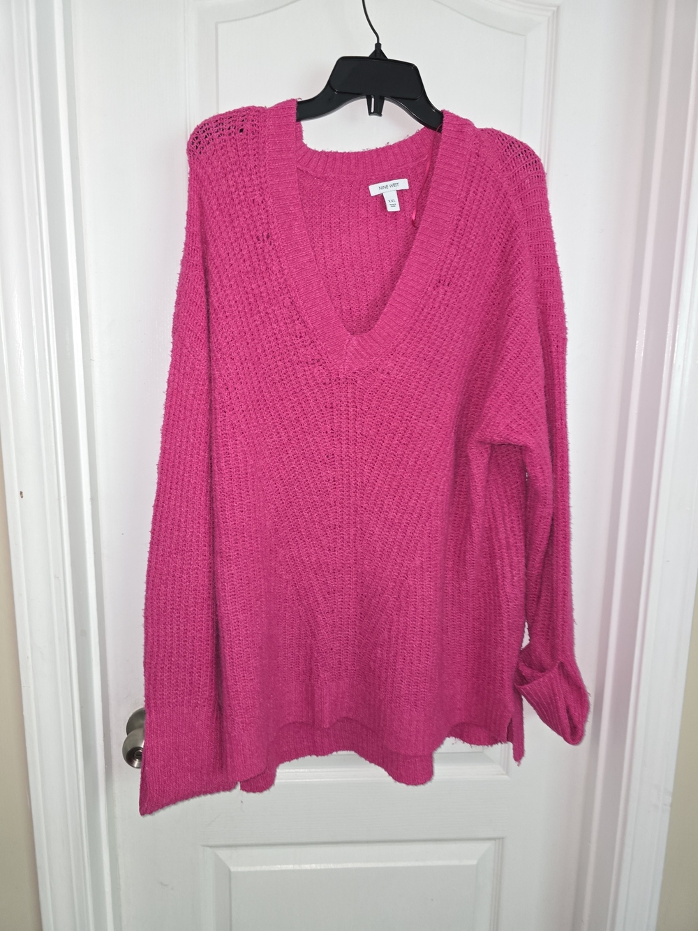 Nine West Chunky V-Neck Sweater in Hot Pink
